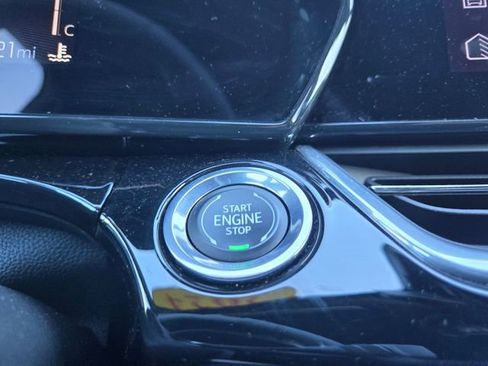 Used 2024 Chevrolet Trax RS w/ Driver Confidence Package image 22