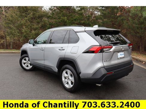 Used 2021 Toyota RAV4 XLE image 5