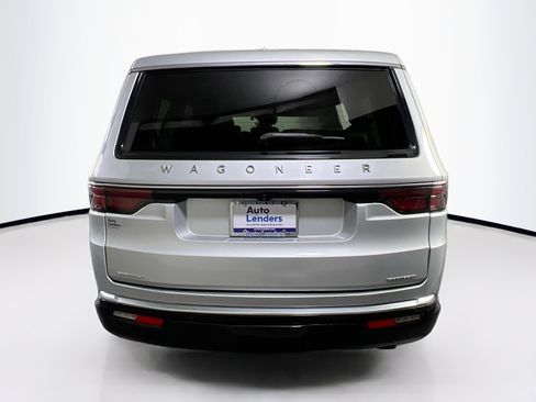 Used 2022 Jeep Wagoneer Series III w/ Flexible Seating Group image 6