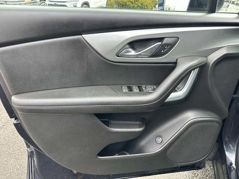 Used 2020 Chevrolet Blazer LT image 17