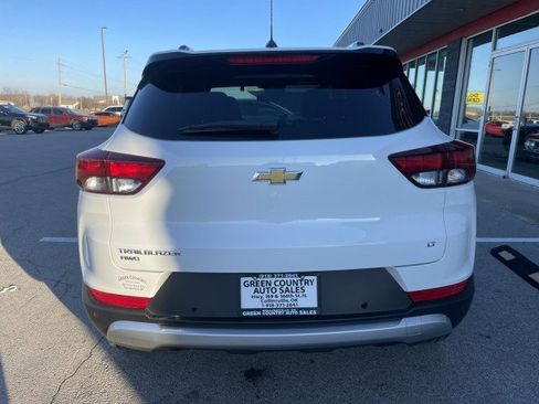 Used 2025 Chevrolet TrailBlazer LT w/ LT Cold Weather Package image 11