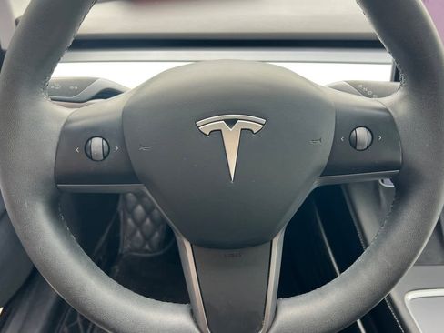 Used 2021 Tesla Model 3 Standard Range Plus image 25