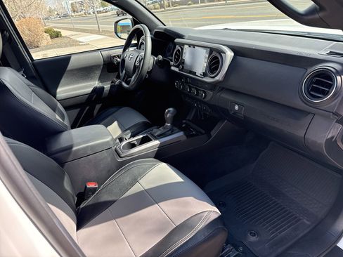 Used 2021 Toyota Tacoma TRD Off-Road w/ Technology Package image 37