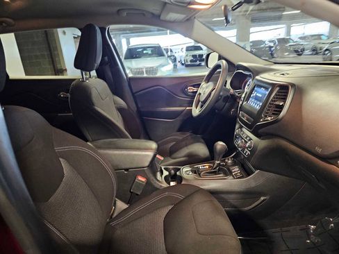 Used 2020 Jeep Cherokee Latitude image 37