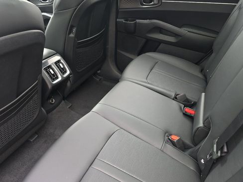 New 2026 Kia Sorento S image 10