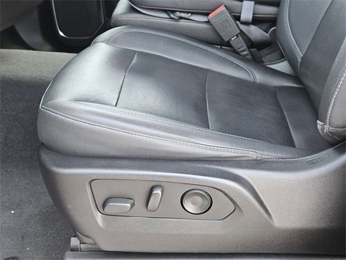 Used 2022 GMC Sierra 1500 SLT image 24