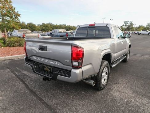 Used 2019 Toyota Tacoma 2WD Access Cab image 9