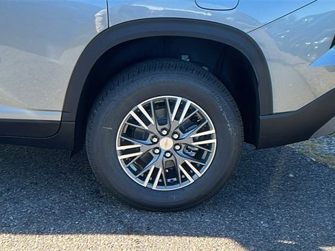New 2026 Chevrolet Traverse LT w/ Driver Confidence Package image 9