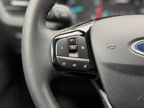 Used 2022 Ford Escape SE w/ Convenience Package image 9