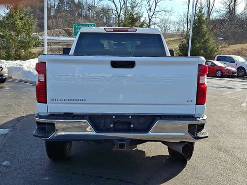 Used 2022 Chevrolet Silverado 2500 LT w/ Fleet Comfort Package image 5