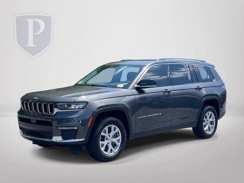Used 2022 Jeep Grand Cherokee L Limited AWD/4WD image 4