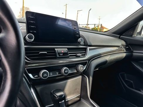 Used 2019 Honda Accord Sport image 17