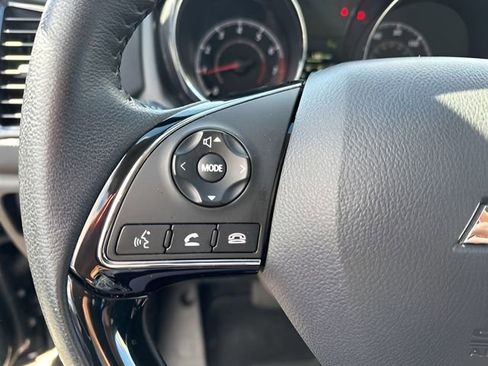 Used 2025 Mitsubishi Outlander Sport SE AWD/4WD image 16