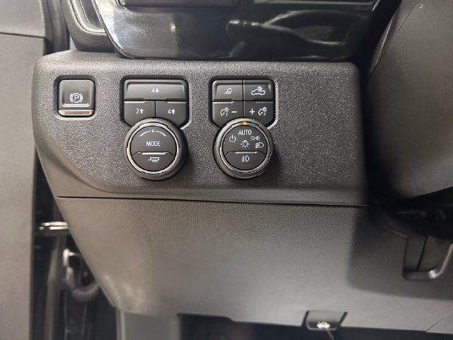 Used 2026 Chevrolet Silverado 2500 LT w/ All Star Edition AWD/4WD image 17