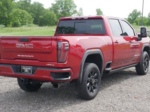 Used 2025 GMC Sierra 2500 AT4 w/ AT4 Premium Plus Package AWD/4WD image 13