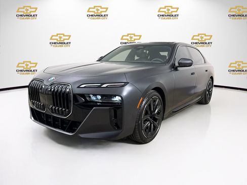 Used 2026 BMW 740i w/ Premium Package image 3