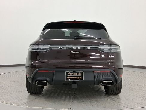 Used 2026 Porsche Macan image 10