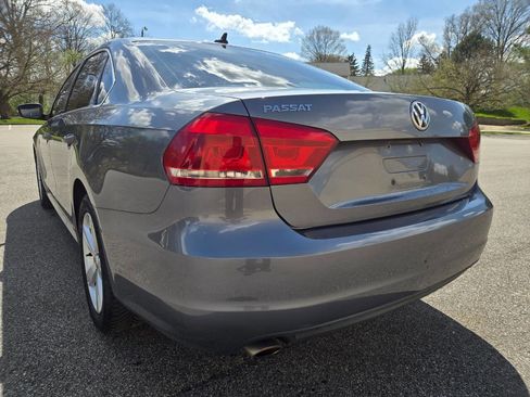 Used 2013 Volkswagen Passat 2.5 SE image 7