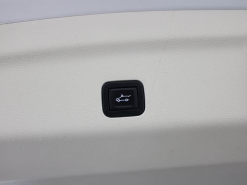 Used 2023 Cadillac Escalade Sport Platinum AWD/4WD image 28