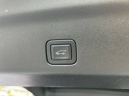 Used 2024 Cadillac Escalade Sport w/ Touring Package AWD/4WD image 50