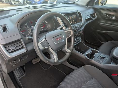 Used 2022 GMC Terrain SLE w/ Driver Convenience Package FWD image 9