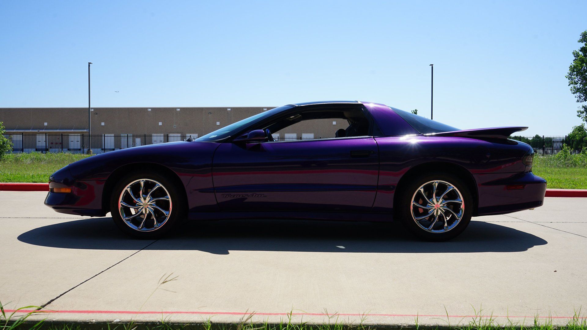 Used 1997 Pontiac Firebird Trans Am RWD image 6