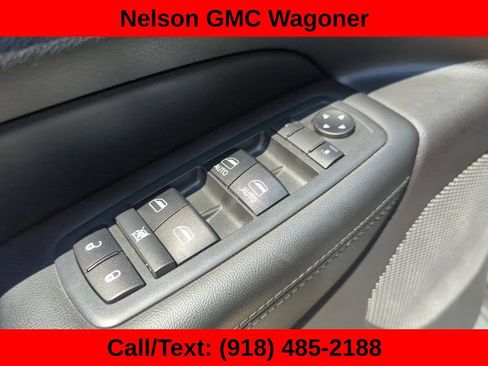 Used 2018 Jeep Grand Cherokee Laredo AWD/4WD image 12
