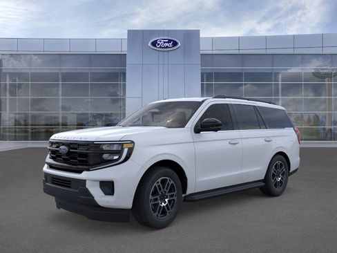 New 2026 Ford Expedition Active image 1