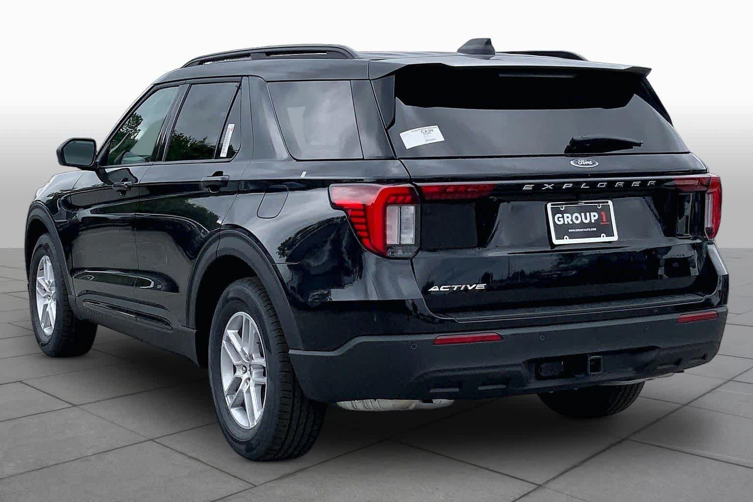 New 2026 Ford Explorer Active RWD image 11
