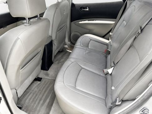 Used 2009 Nissan Rogue SL w/ Premium Pkg AWD/4WD image 12