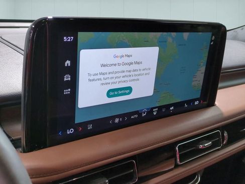 Used 2025 Lincoln Aviator Reserve w/ Equipment Group 201A AWD/4WD image 25