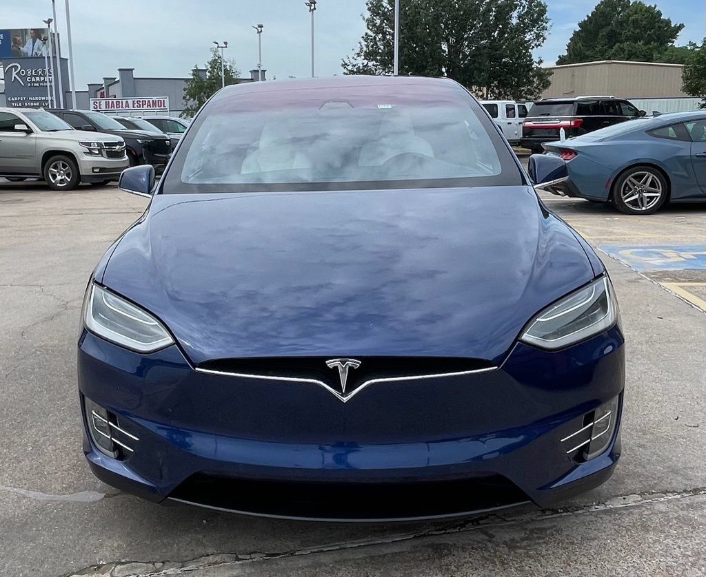 Used 2018 Tesla Model X 75D AWD/4WD image 8