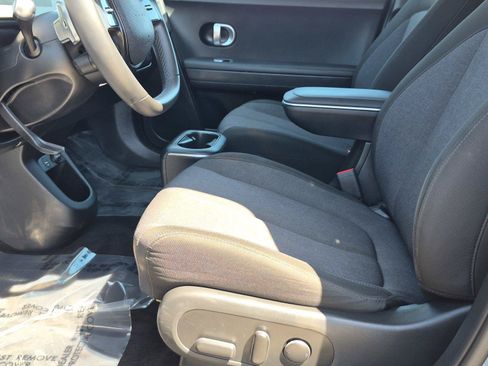 Used 2024 Hyundai Ioniq 5 SE RWD image 18