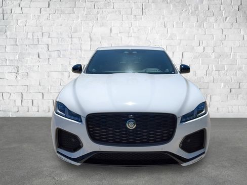 New 2026 Jaguar F-PACE R-Dynamic S image 2