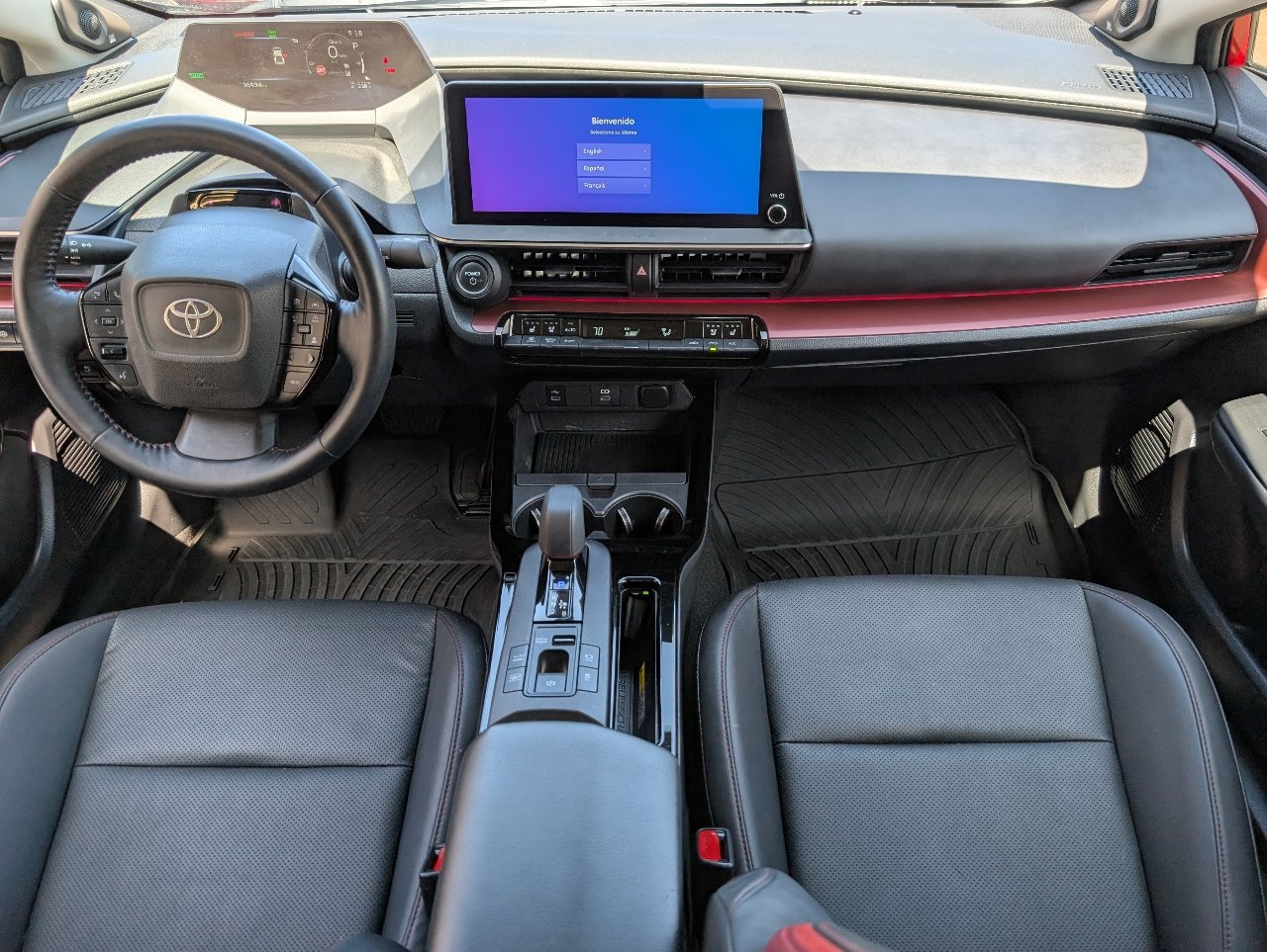Used 2023 Toyota Prius Prime Premium FWD image 4