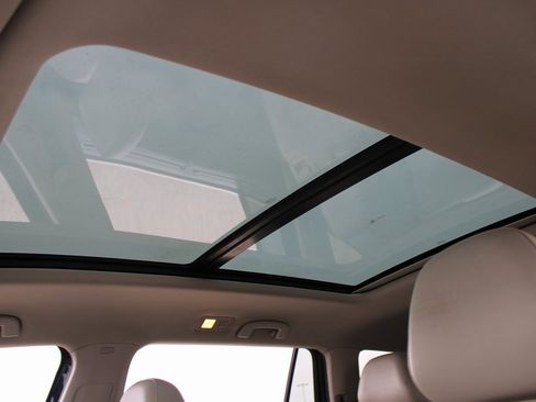 Used 2019 Volkswagen Atlas SEL image 20