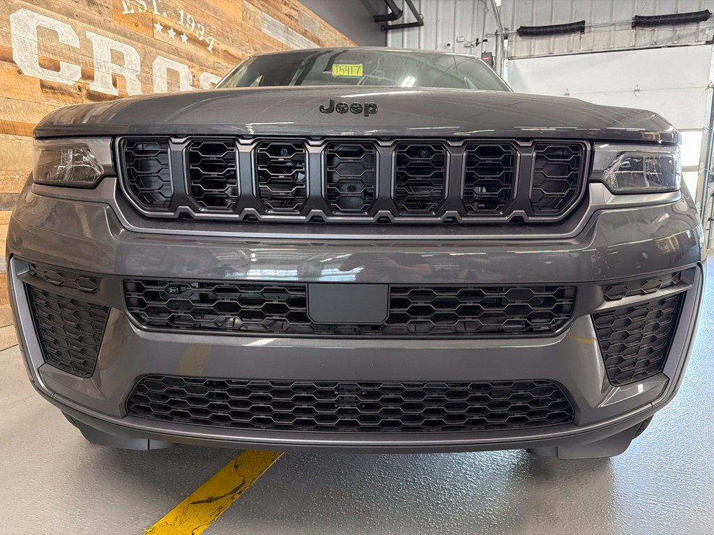 New 2026 Jeep Grand Cherokee Altitude AWD/4WD image 6