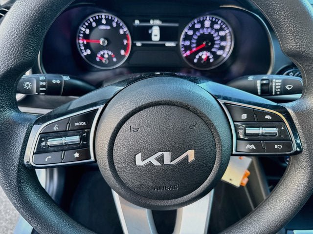 Certified 2023 Kia Forte LXS w/ LXS Technology Package FWD image 11