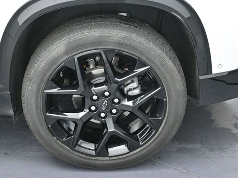 Used 2024 Chevrolet Traverse RS image 41