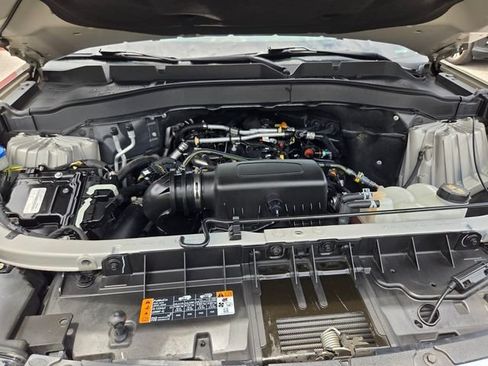 Used 2021 Ford Explorer XLT w/ Equipment Group 202A RWD image 22