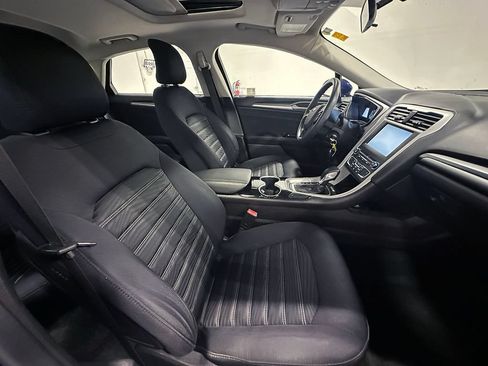 Used 2016 Ford Fusion SE FWD image 26
