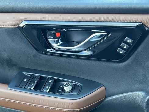 Certified 2025 Subaru Forester Touring w/ Popular Package - Touring image 17