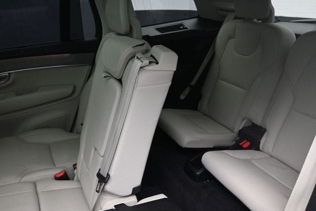 Certified 2026 Volvo XC90 B6 Ultra w/ Protection Package Premier AWD/4WD image 22