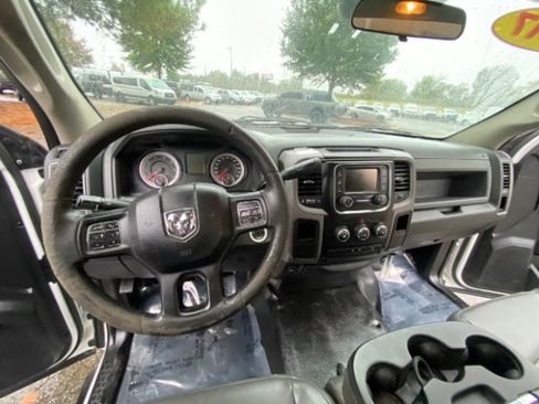 Used 2017 RAM 2500 Tradesman w/ Power & Remote Entry Group image 17