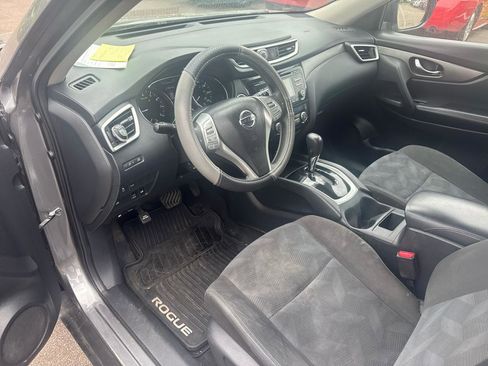 Used 2016 Nissan Rogue SV AWD/4WD image 9