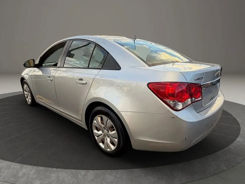 Used 2016 Chevrolet Cruze LS image 7
