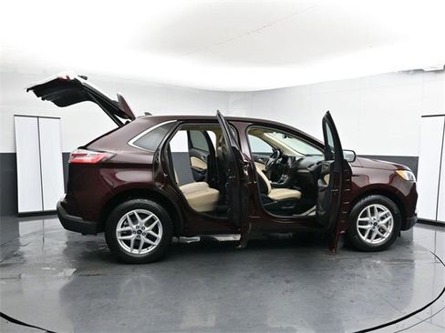 Used 2022 Ford Edge SEL w/ Convenience Package image 40