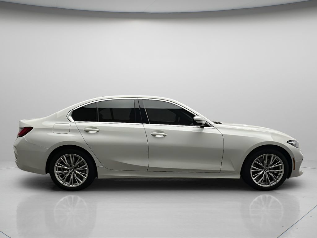 Used 2024 BMW 330i xDrive Sedan w/ Convenience Package AWD/4WD image 7