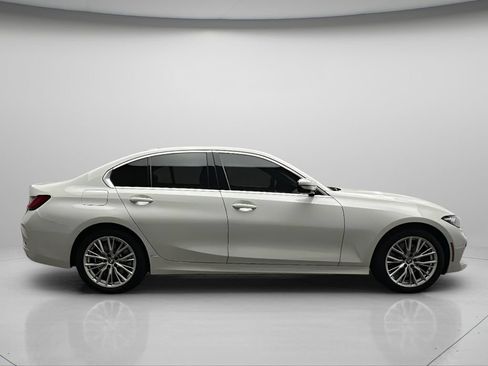 Used 2024 BMW 330i xDrive Sedan w/ Convenience Package AWD/4WD image 7