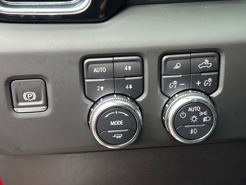 Used 2024 GMC Sierra 1500 Denali w/ Technology Package image 21